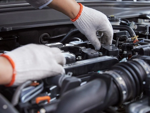 What do the viscosity and grade of lubricating oil mean